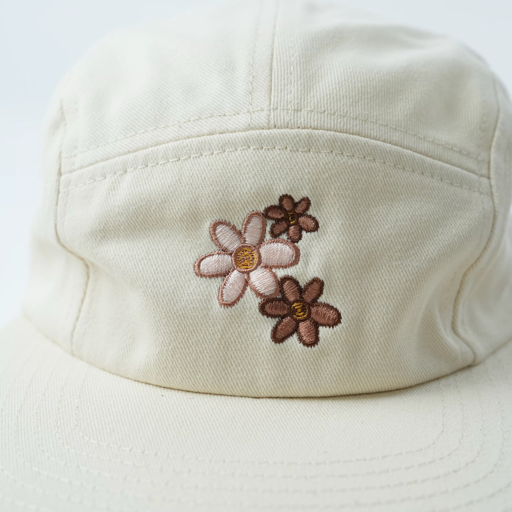 Cream Cotton Kids hat with flowers
